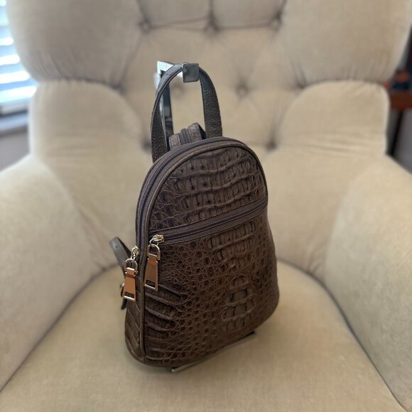 VTG Auth EILEEN KRAMER Genuine Crocodile Convertible MINI Sling Backpack Purse - Picture 4 of 9